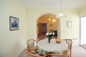 Spacious Apartment in a Charming Small Town - Image 4