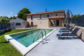 Villa No.8 - Image 2