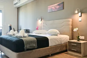 Deluxe Apartment - Thisean Modern Suites - Image 5