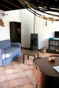 Casa del Manganeso, Two-story house - Image 4