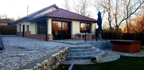 Guest House with Jacuzzi - Cozy and fully equipped - Image 5