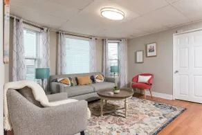Cozy 3 Bed - Tufts-Cambridge-Boston / Free Parking - Image 2
