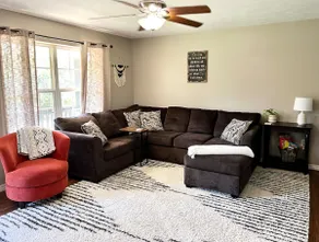 The Ridgeway House - Image 3