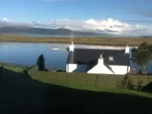 Tidal Cottage On The Shore Isle of Skye - Image 2
