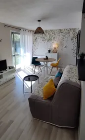 Beautiful chic and modern 2-room apartment. Quiet on the ground floor - Image 5