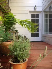 Private & safe inner-sanctum Garden Studio - Image 2