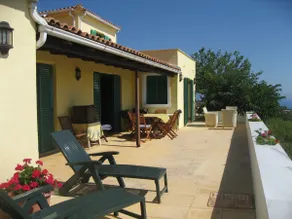Villa in Skinari - Image 4