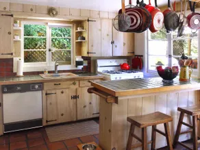 EASY DAYS Hot Tub Woodstove Big Deck Guerneville - Image 3