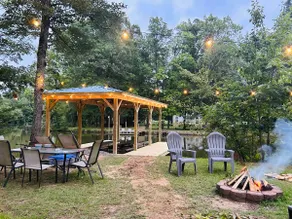 Cozy Fishing Cabin with Private Island and dock - Image 3