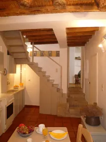Jasmine House in the heart of Chora of Skyros, can accommodate 3 to 4 people - Image 5
