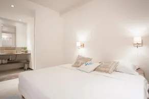 Air-conditioned apartment, 7 minutes, very central - Image 4