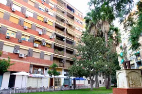 Apartment next to Mosque with Free Parking - Image 4