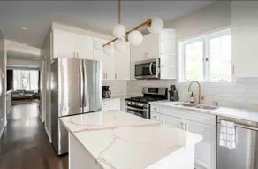 NEW! Spacious Art Deco Modern 5 BD/3BA Condo - Image 4