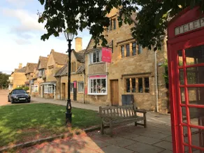 The Old Post Office, Central Broadway with Garden - Image 2