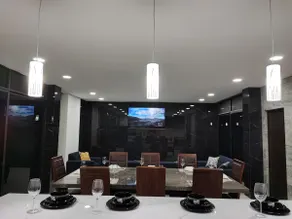 New house with luxury finishes near the airport - Image 2