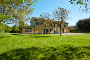 Farmhouse in Marche region - Image 3