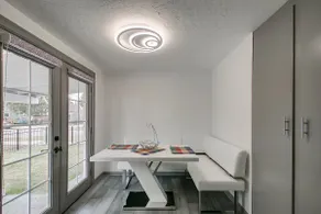 North End Luxury: Modern 1BR Near Downtown - Image 4