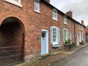 Gorgeous 200 year old Cottage in Shrewsbury - Image 3