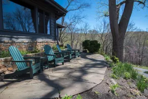 Luxe Mountain Escape Near Upperville + Middleburg - Image 2