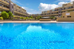 La Perla Beach Apt with Pool - Image 2