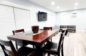 ”Large” Studio - Image 3