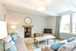 2 Riverside Cottage, Bakewell - Image 3