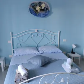Sea View House in the Historic Center - Image 3