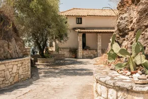 Traditional maisonette on the seaside - Image 2