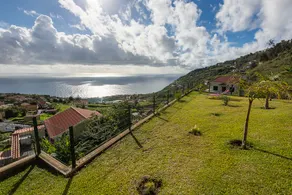 Spazioso appartamento con 1 letto con fantastica vista mare a 180 ° e Arco da Calheta - Image 4