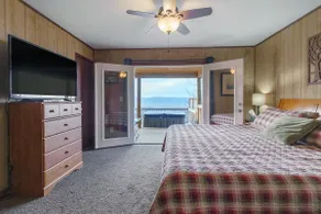 Stargazer's Hot Tub Deck · Sleeps 4 - Image 4