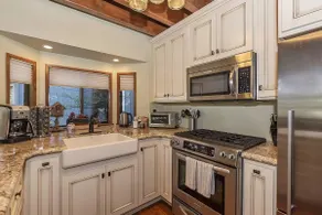 Lake Home in the Pines with a Dodger history - Image 2