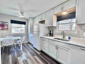 Comfortable Stylish 3 Bed Near Royal Oak - Image 2