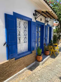Zoe’s & Patty’s Guest House - Image 4