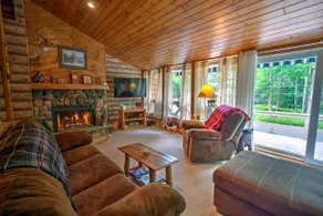 Cozy, Quiet Old Forge Getaway, just Minutes from The Fulton Chain Lakes - Image 4