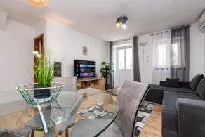 Seaside,Charming,near Beach,halfway Split-Trogir - Image 2