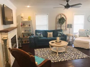 Large Open 2 Bed 2 bath Condo Overlooks Pool - Image 4