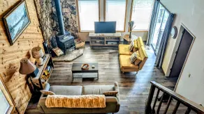 Newly Remodeled Cozy Cabin in Blue Lake Springs - Image 2