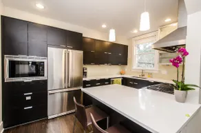 Hilltop House: Great Location, NEW Furniture! - Image 4