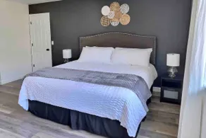 4BR/King Beds, 7 min walk to Edgefield, Pool Table - Image 4