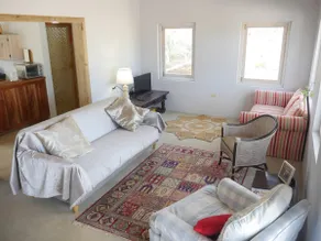 Country Cottage inTreasure Beach. Beach 6 mins - Image 3