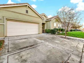 Spacious 4BR Home near UC Merced - Image 4