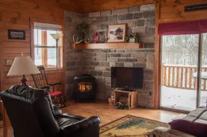 Antler Ridge Cabin, Southeast Ohio - Image 3