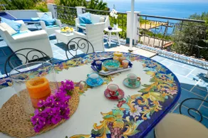VILLA CON TERRAZA PANORÁMICA A 10 MINUTOS DE LA PLAYA - Image 4