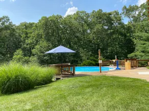 Private Cabin Getaway with pool near floating - Image 4