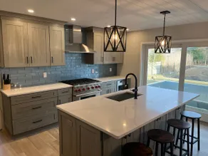 Large Renovated Beach House with Pool - Image 2