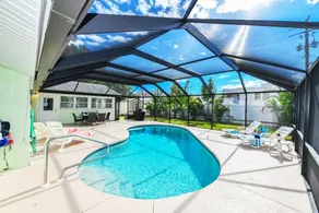 1.5mil to South SiEsta Key Bridge, Free Heatd Pool - Image 2