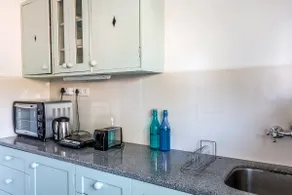 QILASAAZ SUITE GREEN: ELEGANT 2 BEDROOM APARTMENT - Image 4
