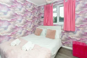 CAPRI 13 SA - Contemporary 2 bedroom house in Loughborough with free parking, Close to Loughborough University & M1 Motorway - Image 4
