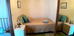 Dollhouse with 3 beds. - Image 4