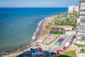 Calahonda Beachfront. Amazing Sea Views · Pool - Image 3